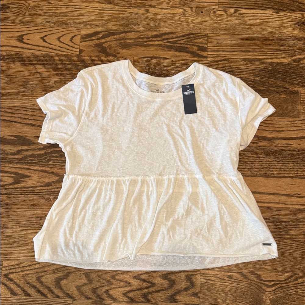 ✅ White Peplum T Shirt Hollister
